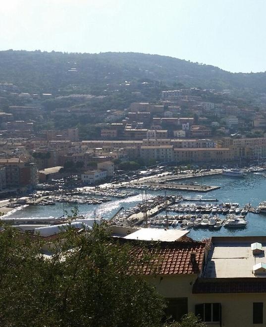 La nave anti inquinamento lascerà Porto Santo Stefano 