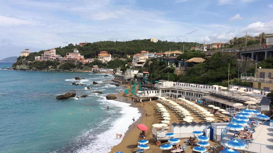 Gli hotel si riempiono solo nei week end