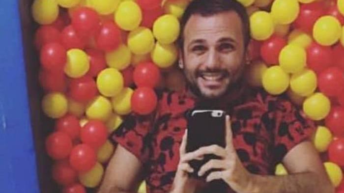 «È un bravo educatore, ma è finocchio». Marco, addio al nido: «Andrò all’estero»