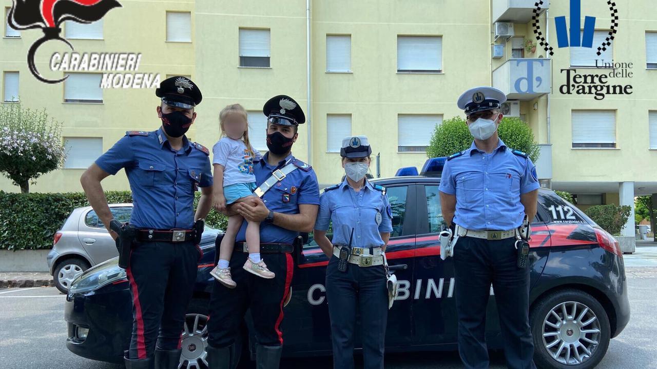 Carpi. Si perde a 4 anni per strada, cercava mamma bloccata in ascensore