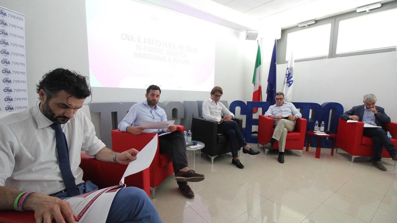 Sindaci e dirigenti della Cna all'assemblea che si è svolta in streaming