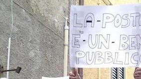 «Questo paese sta morendo Poste aperte solo un giorno»