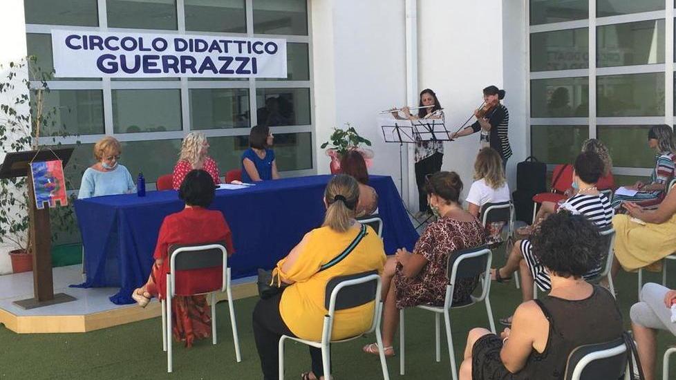 Musica, racconti e tante foto per festeggiare la fine della scuola