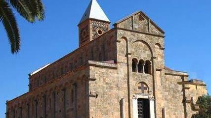 Santa Giusta da ieri è una città