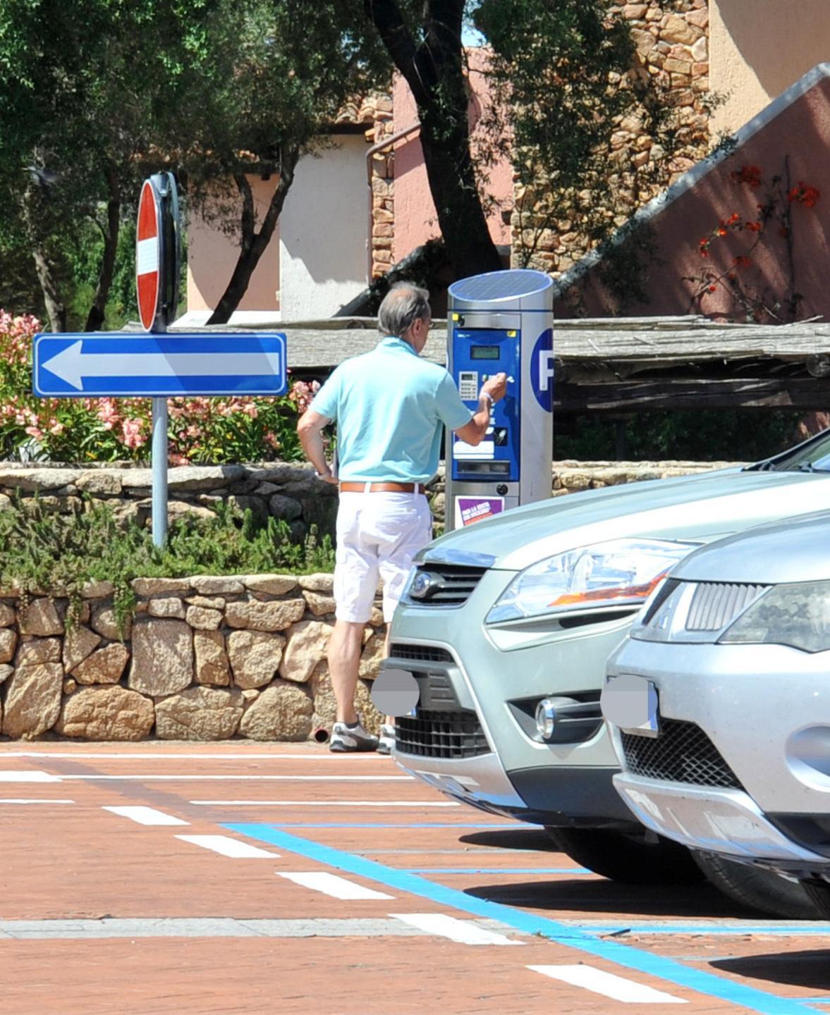 A Porto Rotondo si paga 1 euro per parcheggiare