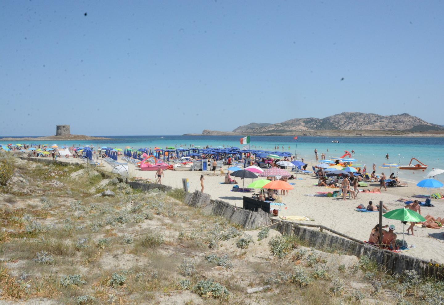 Numero chiuso alla Pelosa: il ticket piace ai bagnanti 