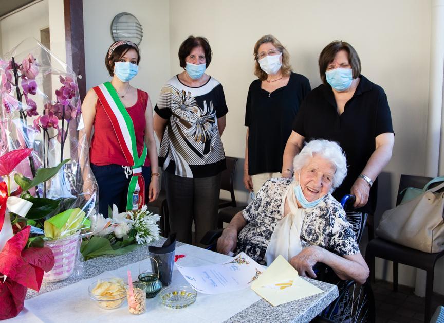 Nonna Liliana ha compiuto 100 anni