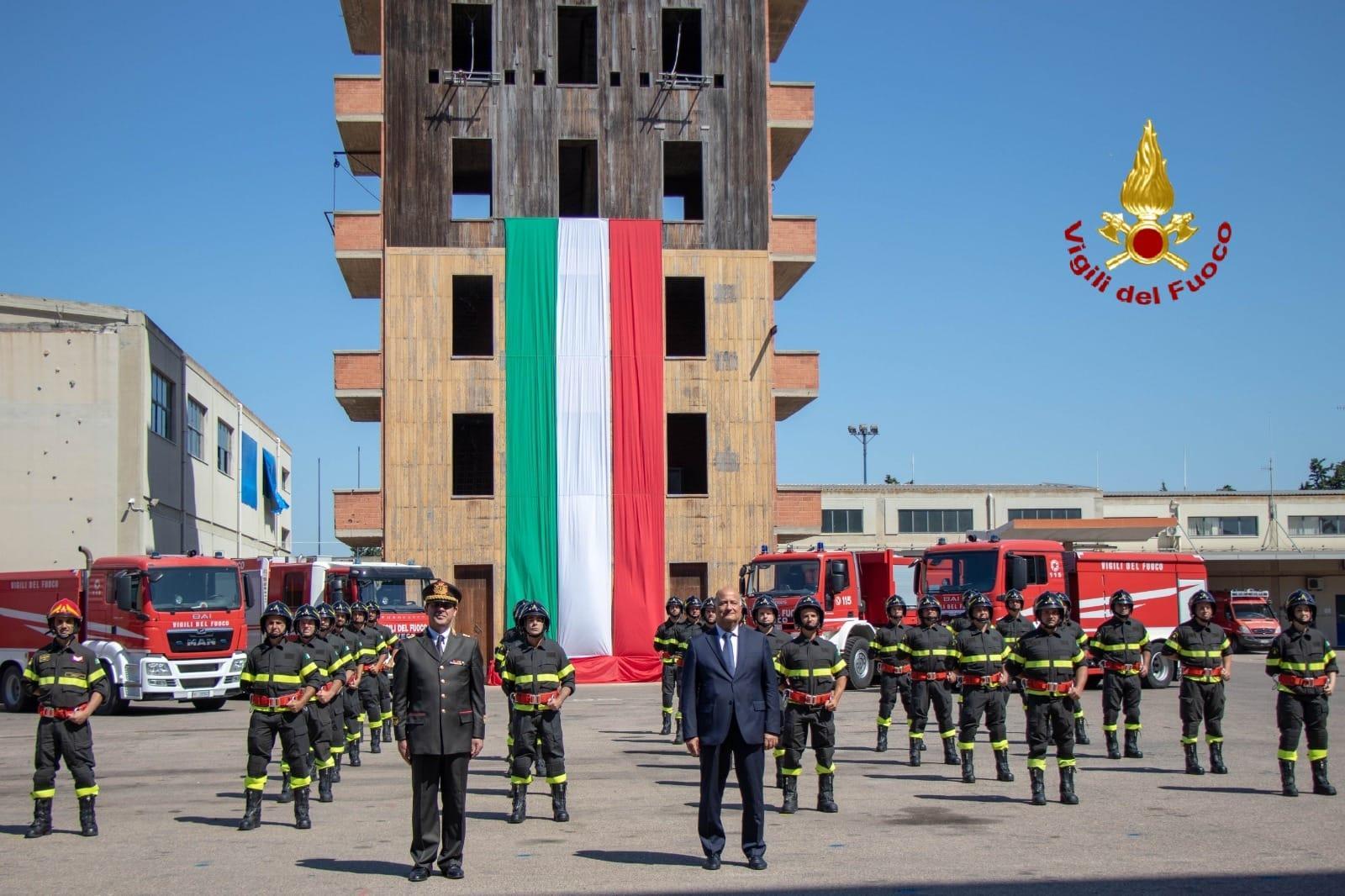 Vigili del fuoco, a Cagliari giurano 26 allievi