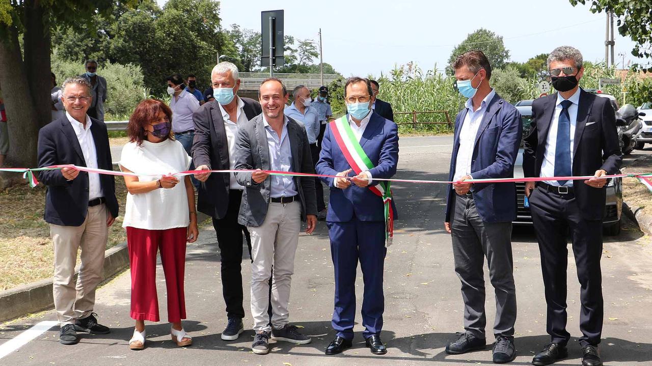 Grendi, inaugurato a Massa il parcheggio. In ballo ci sono ancora maxi investimenti