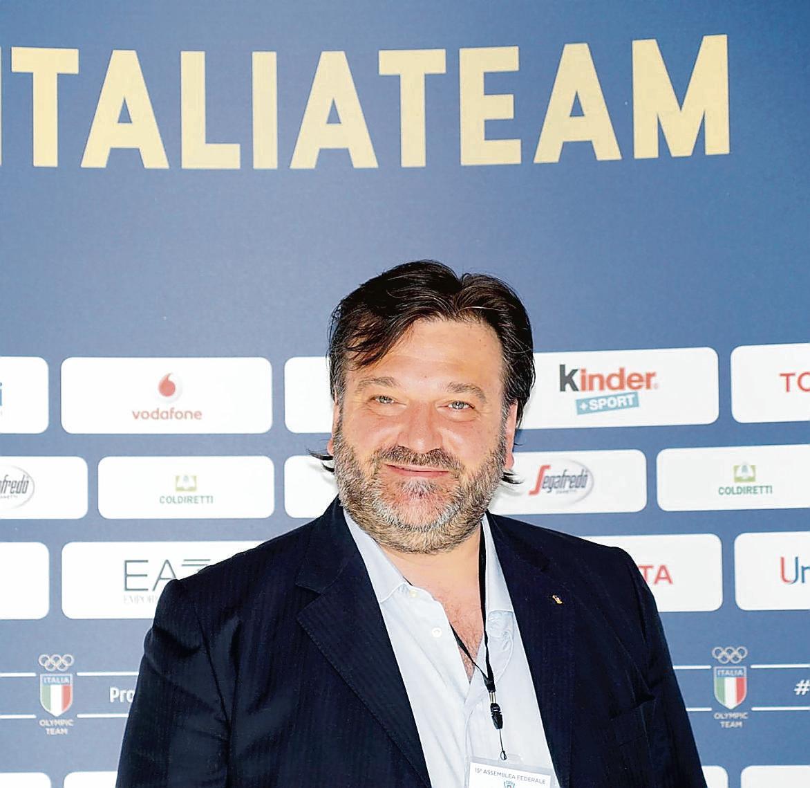 Usò i soldi del Cus per le escort: condannato l'ex commissario 