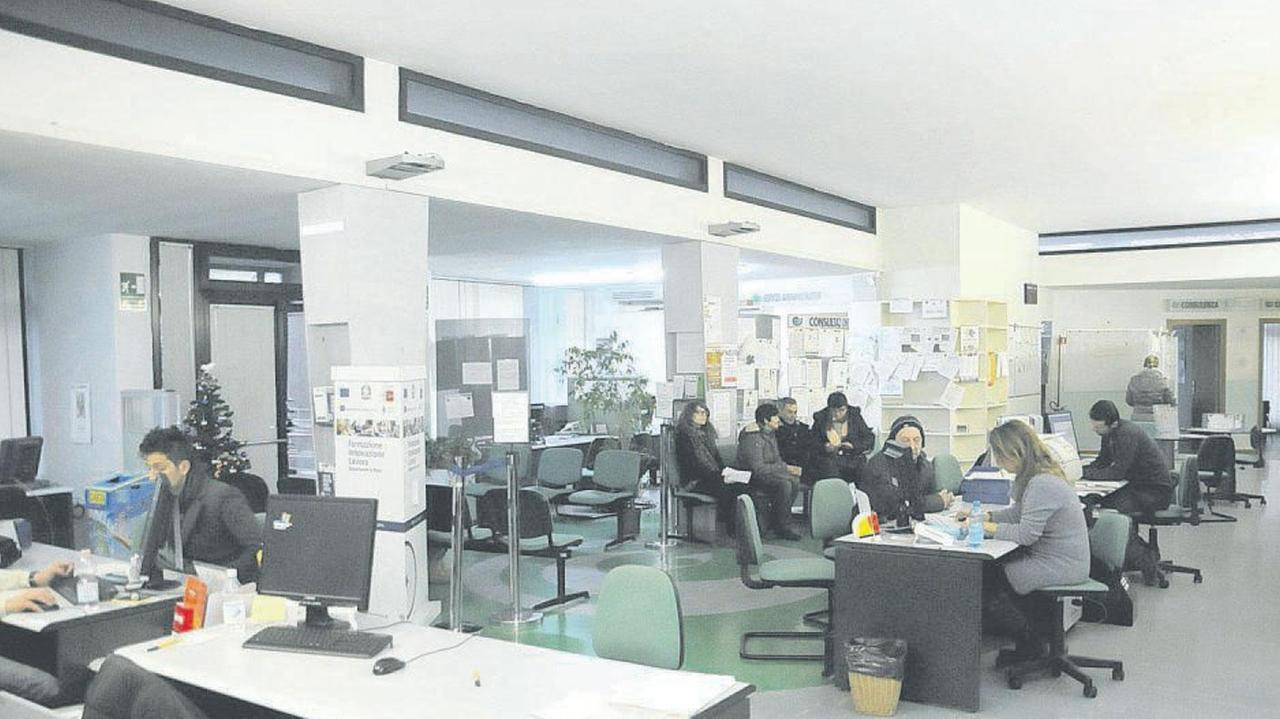 Covid, settemila posti di lavoro cancellati. Ma maggio porta i primi segnali di ripresa