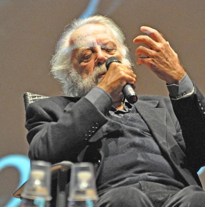 Staino, Raspelli e le velociste Talk show in piazza a Cecina