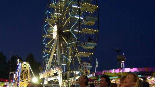 Torna il Luna park Giostre in sicurezza