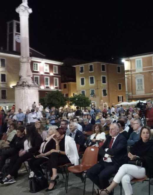 Massa non è una città dello sport C’è solo il PalaOliveti funzionante 