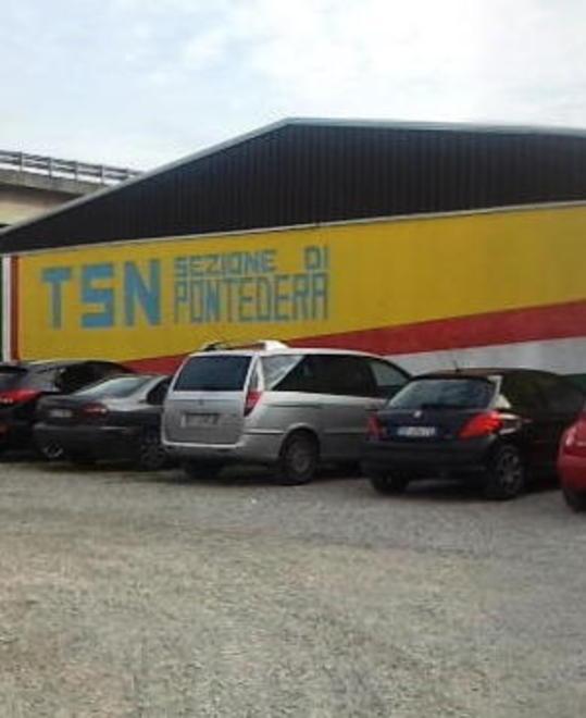 Rubano una pistola e anche 150 pallottole
