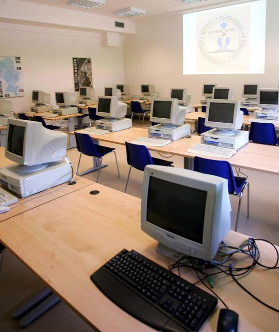 Quasi un milione di euro dal ministero per far ripartire le lezioni in sicurezza 