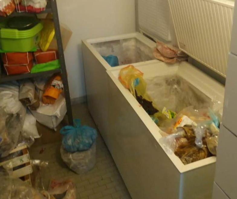 Cibo conservato male, scatta il sequestro Denunciati due clienti 