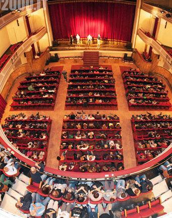 Restauro della tradizione al teatro Carani: scelti il progetto e i tecnici