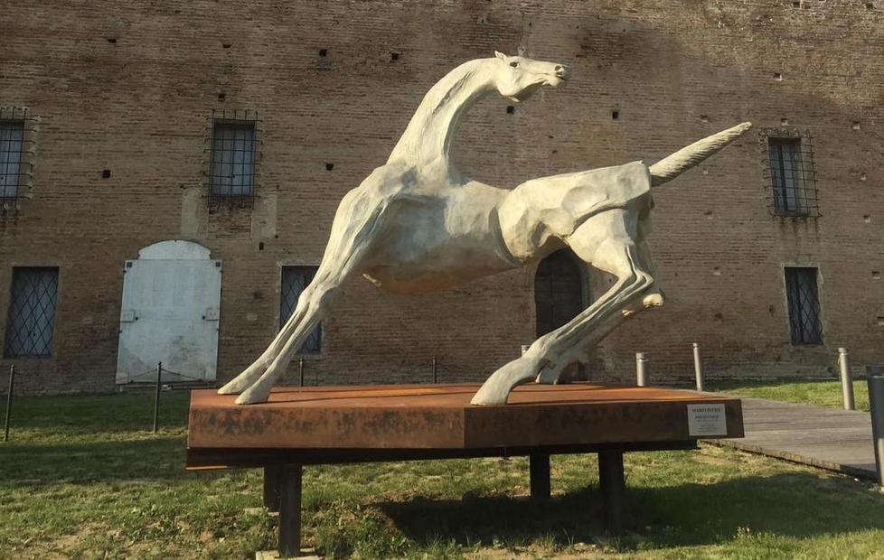 Oggi l’inaugurazione del “Cavallo inquieto” di Mario Pavesi