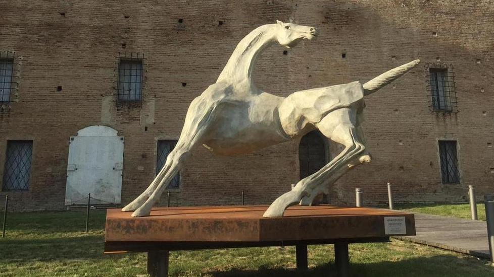 Oggi l’inaugurazione del “Cavallo inquieto” di Mario Pavesi