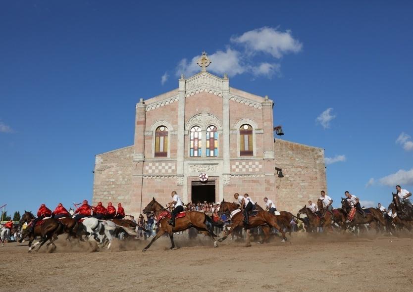 Feste e cortei autorizzati ma non si faranno 