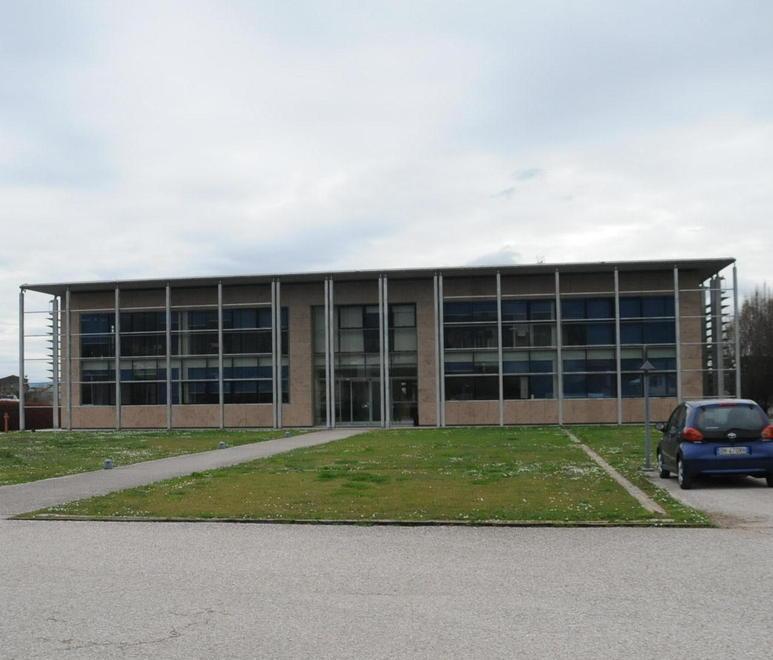 Grave operaio colpito da una “braga” idraulica 