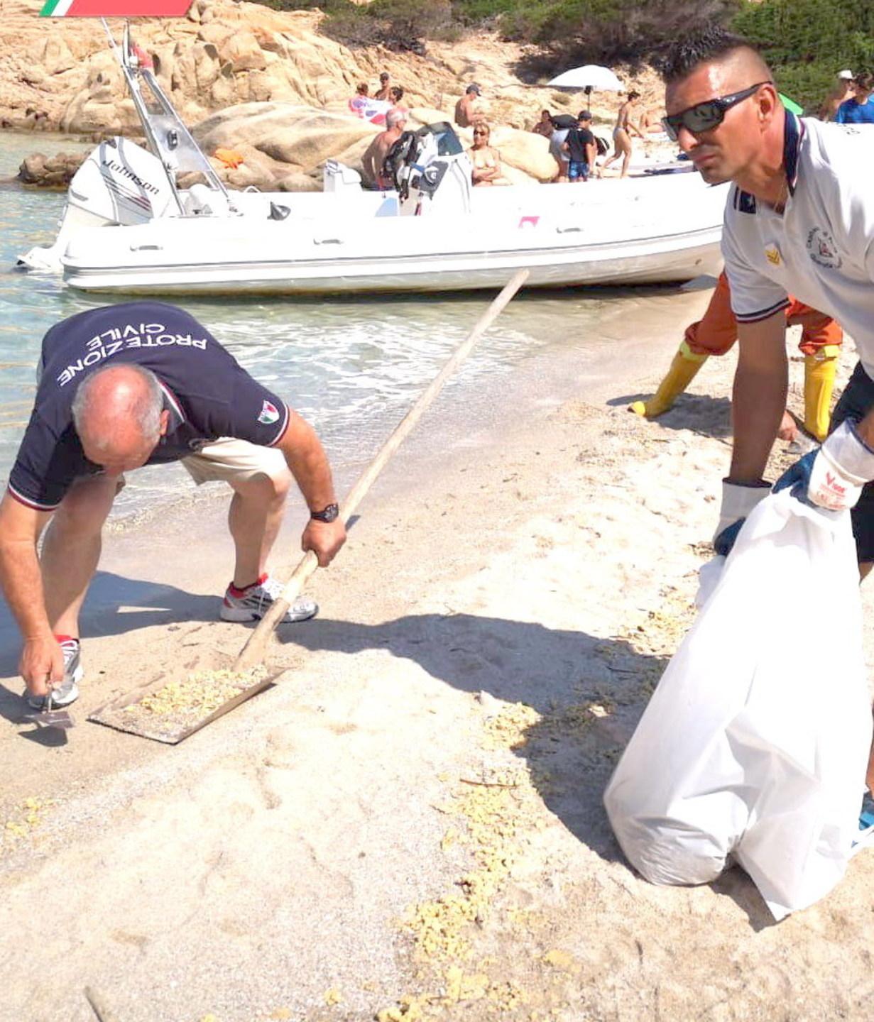 Divieto di fumo e niente plastica via ai controlli nelle spiagge 