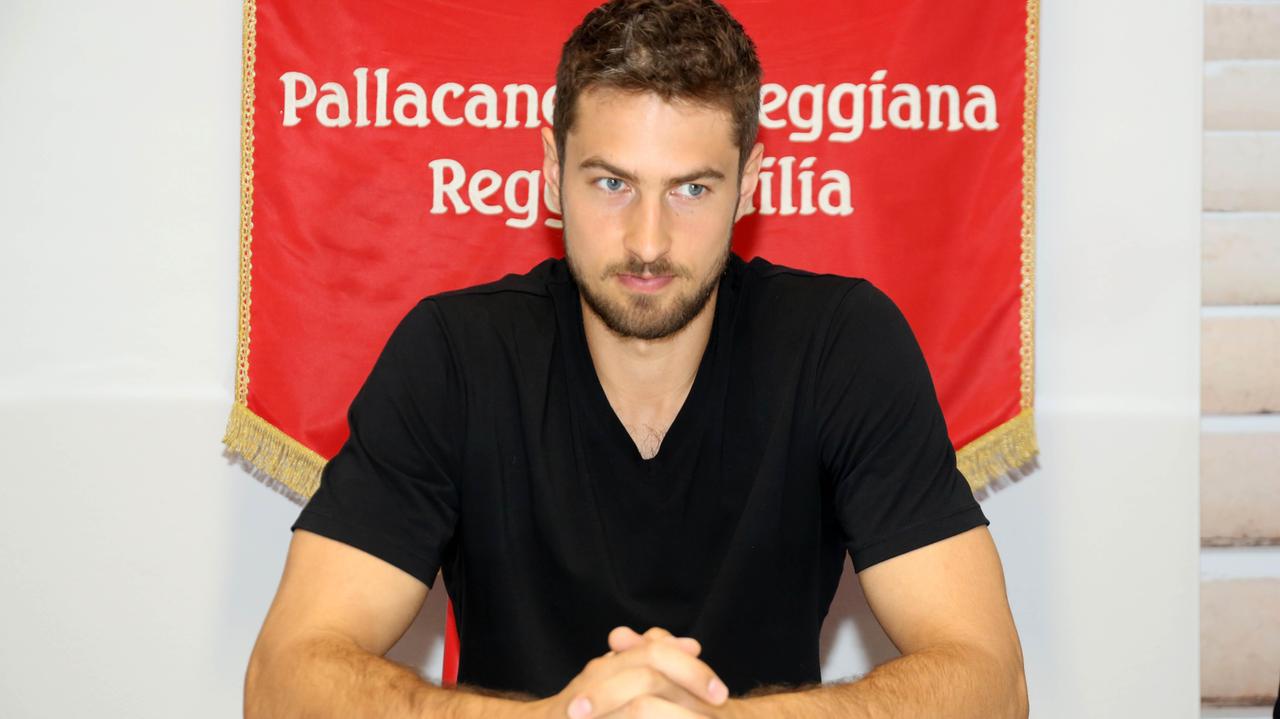 L'esterno ceco Tomas Kyzlink, primo rinforzo della Pallacanestro Reggiana