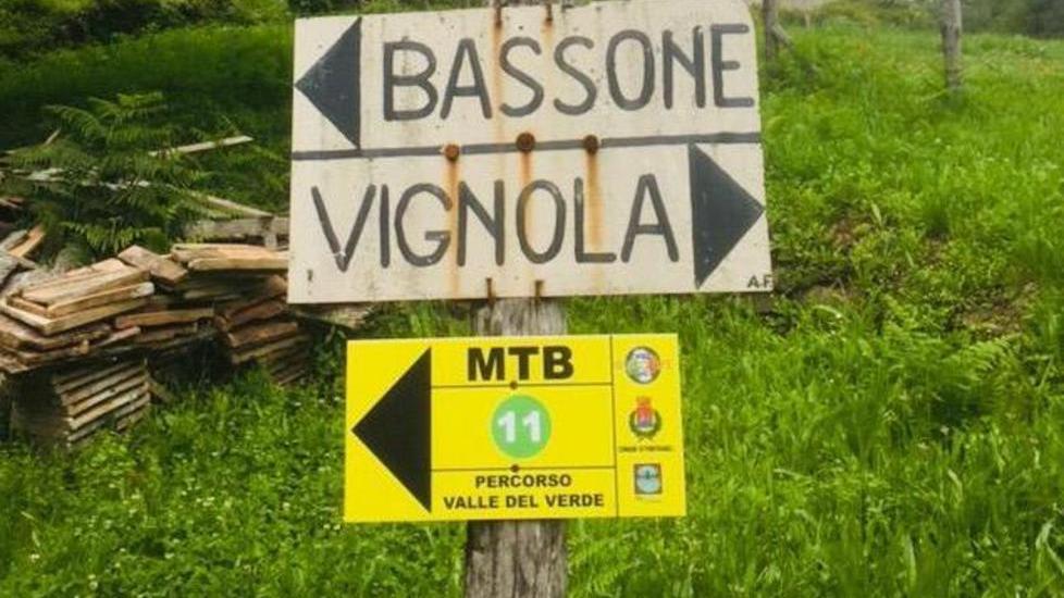 Turismo eco e slow Ripuliti e mappati sei tratti nel verde per mountain bike