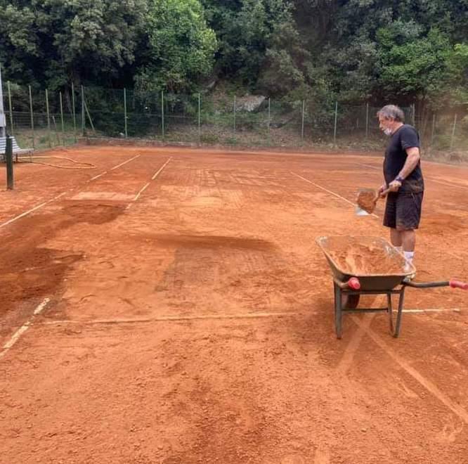 Quasi pronto il campo da tennis alla Brunella