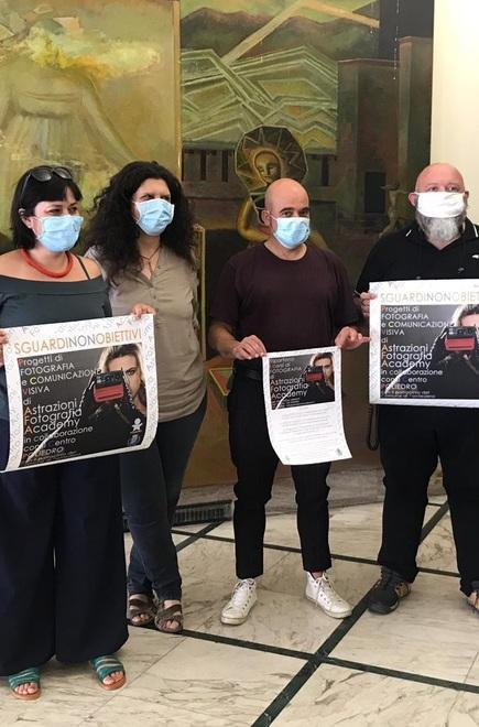 Un corso di fotografia per i ragazzi speciali del Centro Poliedro