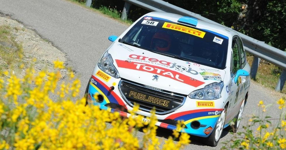 La Publirace parte col botto
