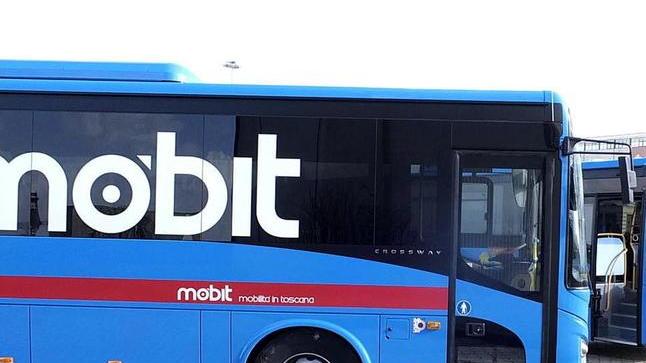 Un bus Mobit, il gruppo sconfitto nella gara regionale