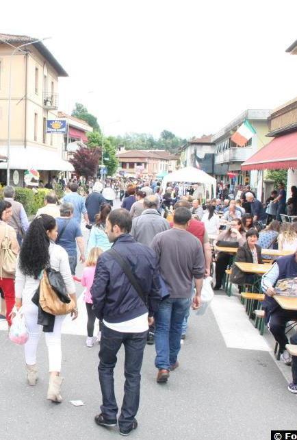 Barga, lo scontrino antiviolenza piace ai commercianti 