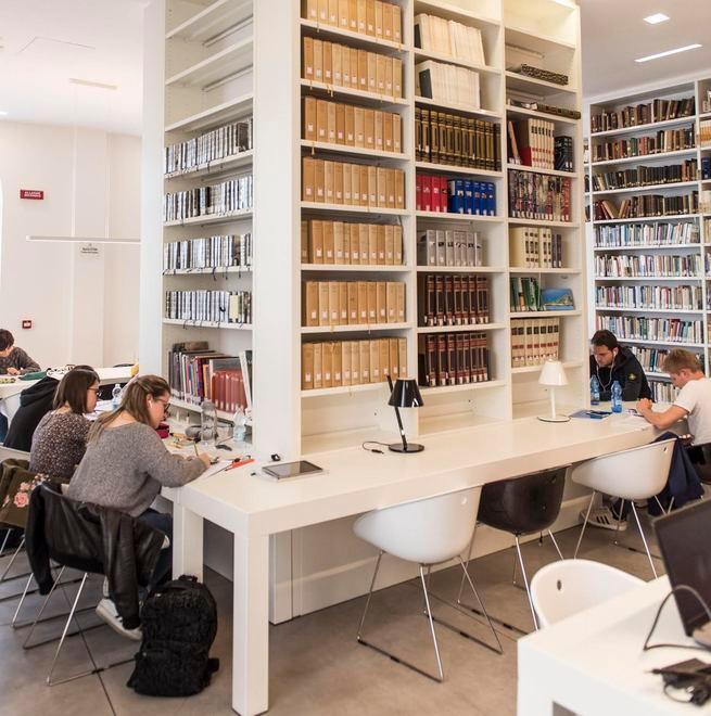 Forte e la sua biblioteca premiati con il titolo di Città che legge