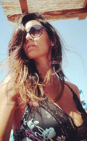 Enrica Guidi registra il Barlume e si rilassa sulla spiaggia