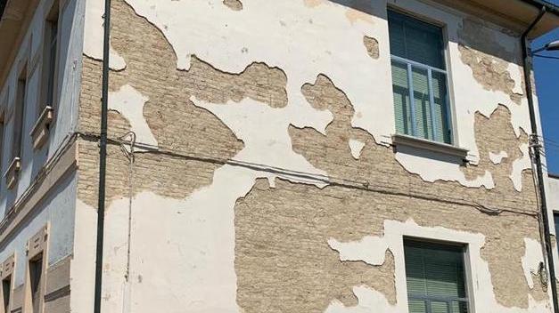 Verso il ritorno in aula: 60mila euro per il restyling della media a Staffoli