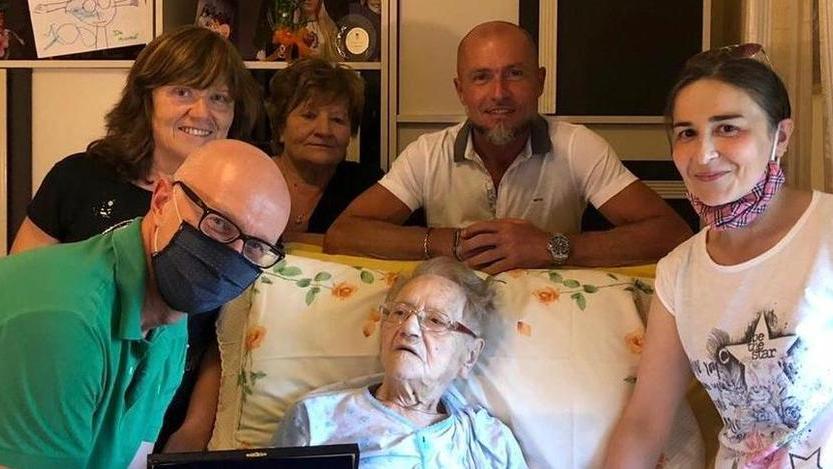 Festa per i 100 anni della “nonna” di Poggio Pieracci