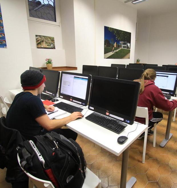 Nuovi spazi e strumenti Bando della Fondazione per le scuole pistoiesi