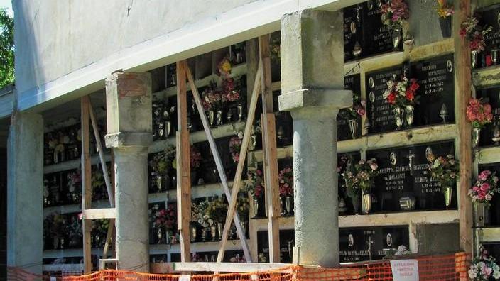 Zona da tempo a rischio crollo Lavori al cimitero di Ligorzano