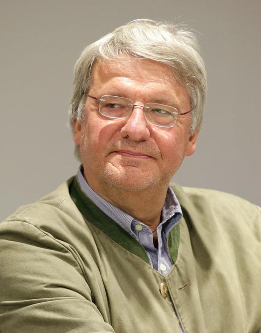 “Vola alta la parola” Alberto Bertoni e i suoi 30 anni di poesia 