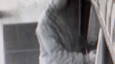 Carpi, va a trovare la nonna e la deruba: denunciato dai carabinieri