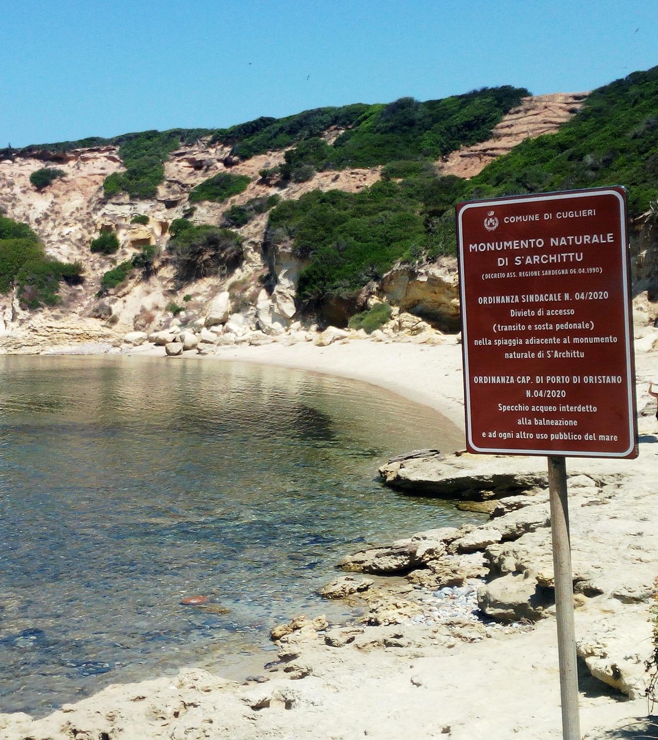 S’Archittu proibita e salata: turisti piemontesi multati 