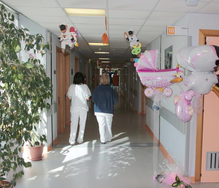 Tre coppie di gemelli nate nel giro di poche ore all'ospedale Versilia