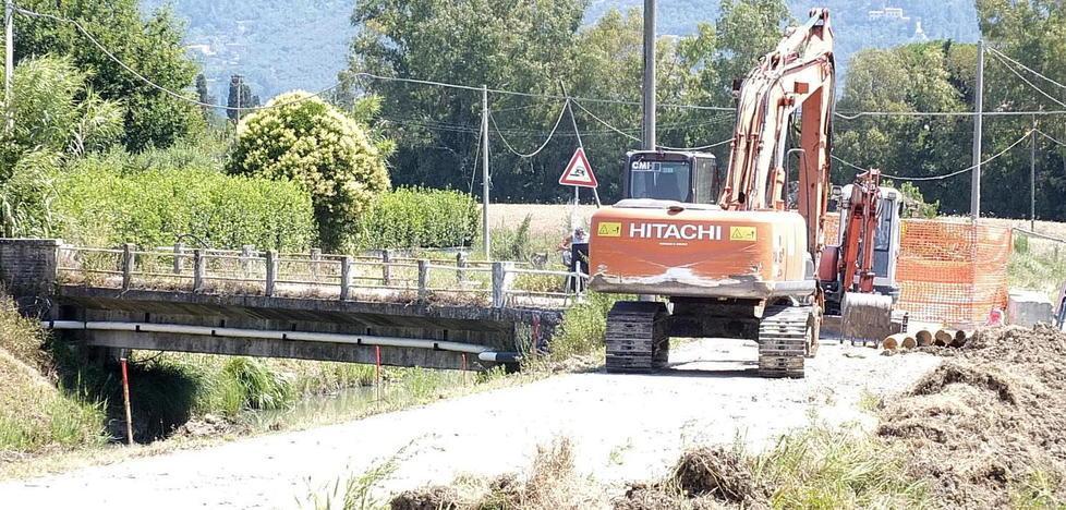 L’avvio dei lavori in via di Palazzetto