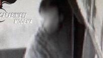 Preleva nove volte con il Bancomat rubato alla nonna: denunciato