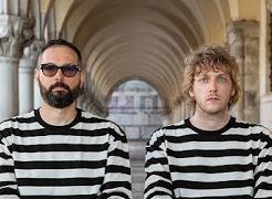 Il duo dei The Framers sul palco della Tenda
