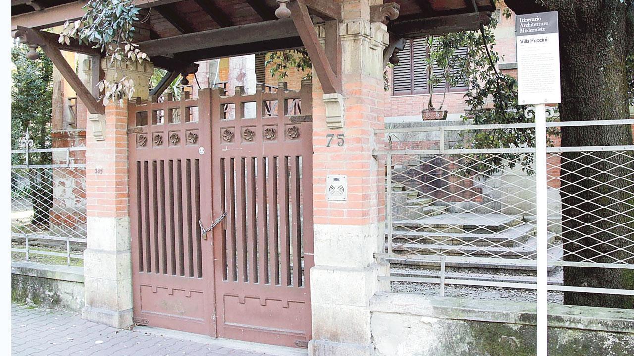 Casa Puccini a Marco Polo sprangata e abbandonata 