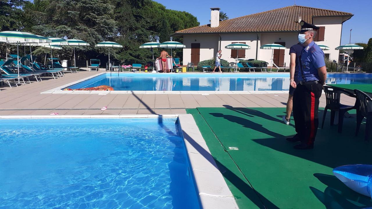 Bosco Mesola: bimbo muore annegato in piscina