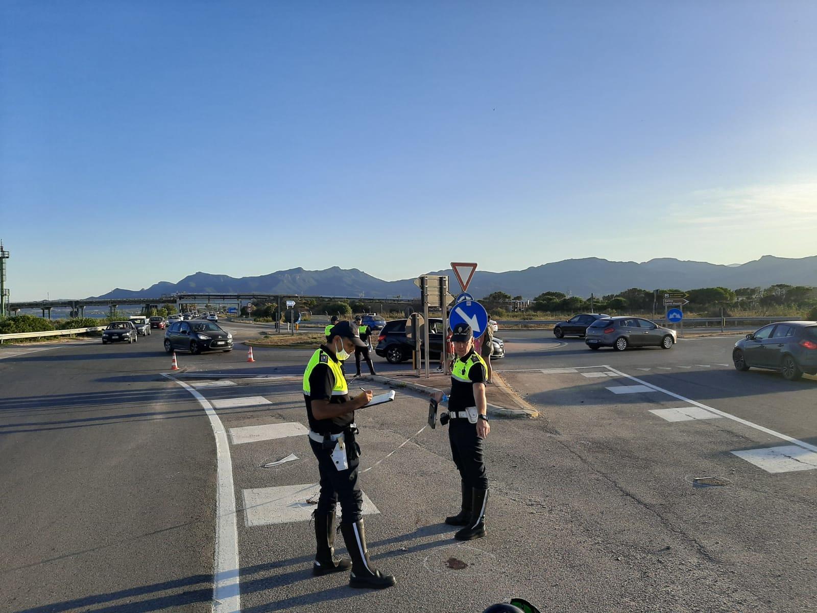 Scontro auto-moto sulla 195 davanti a Macchiareddu: il motociclista è grave